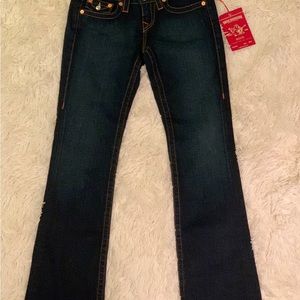True Religion Becky petite bootcut size 26 NWT. Low-mid rise at 8”.